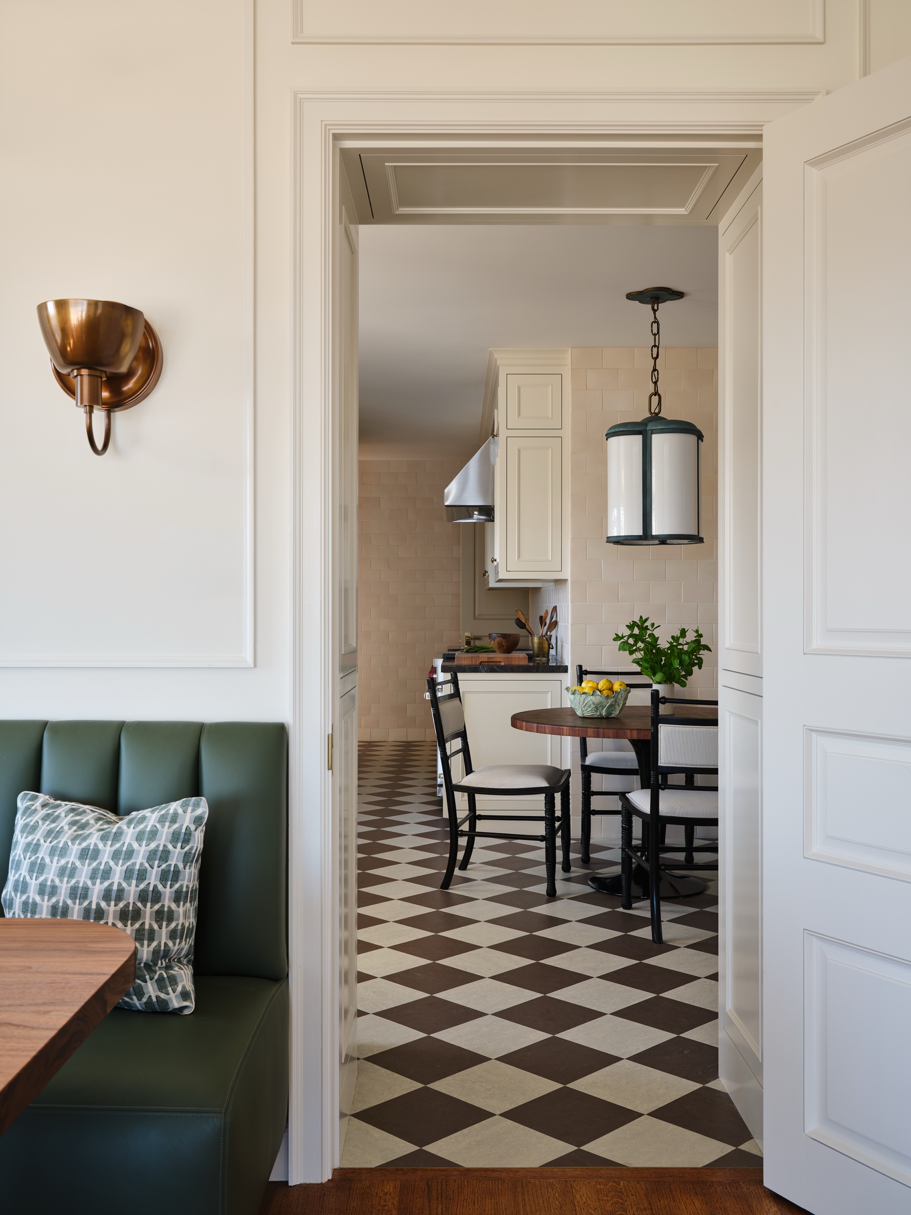 Pacific Heights, San Francisco, CA — photograph 4 of 23 by Elias Blanton